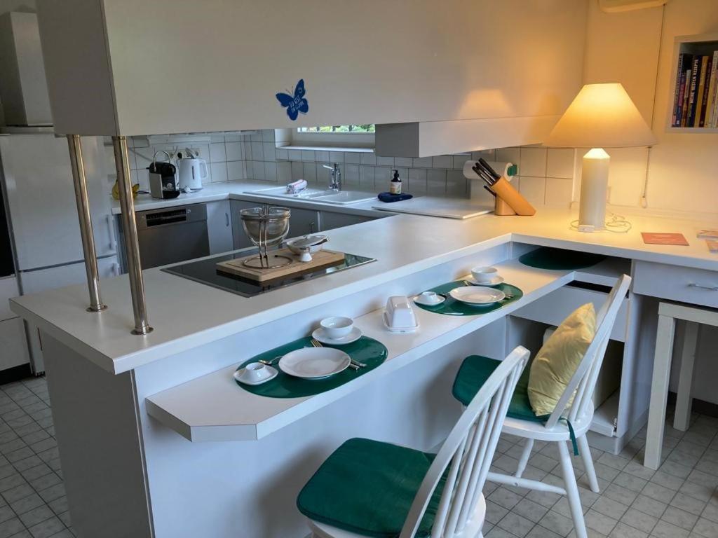 Schoenes Zimmer In Guter Lage In Aalen/Unterkochen Luaran gambar